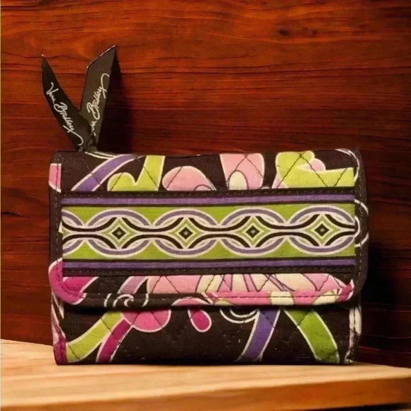 Vera Bradley “Purple Punch” design wallet.5.5” by 4”. Cute, Compact, Lightweight - Picture 1 of 4
